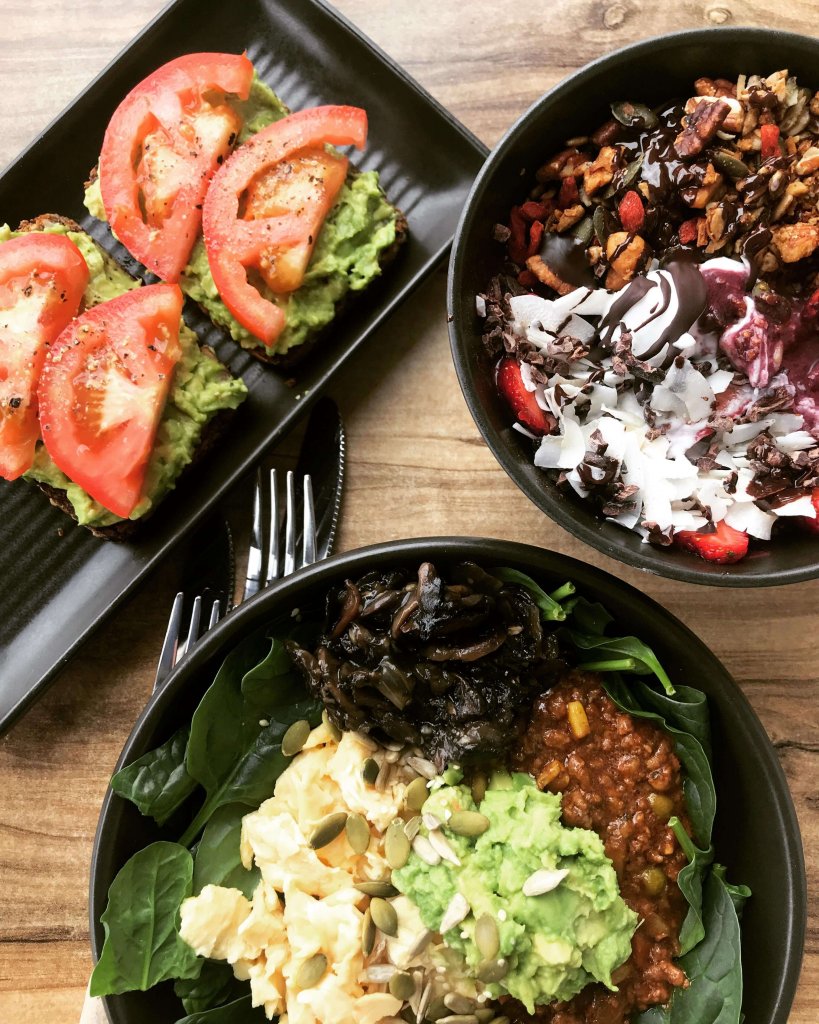 Heading to the Gold Coast and want to know the best keto friendly options. Check out this keto eats on the gold coast for all the best low carb options. 