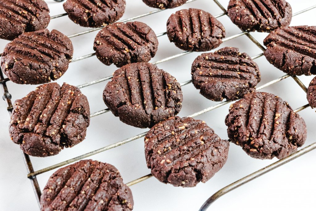 Keto chocolate peanut butter cookies on a cooling rack